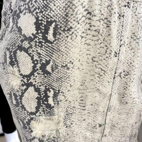 Pol Snakeskin Overall Skirt Beige Size Medium - Picture 8 of 16